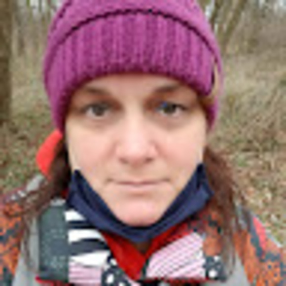 Meet your Posher, Laura - Picture 1 of 1